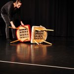 Die Beziehung zweier Stühle; Foto: Annabelle Marwinski