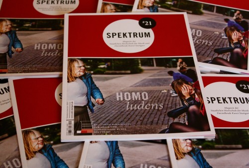Die Dicke auf dem Titelblatt der Zeitschrift "Spektrum"; Foto: Carsten Bach