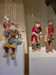 Figuren aus Myanmar (Burma), restauriert von Dietmar Schwenck; Ausstellung im Pole Poppenspäler Museum in Husum, 2023