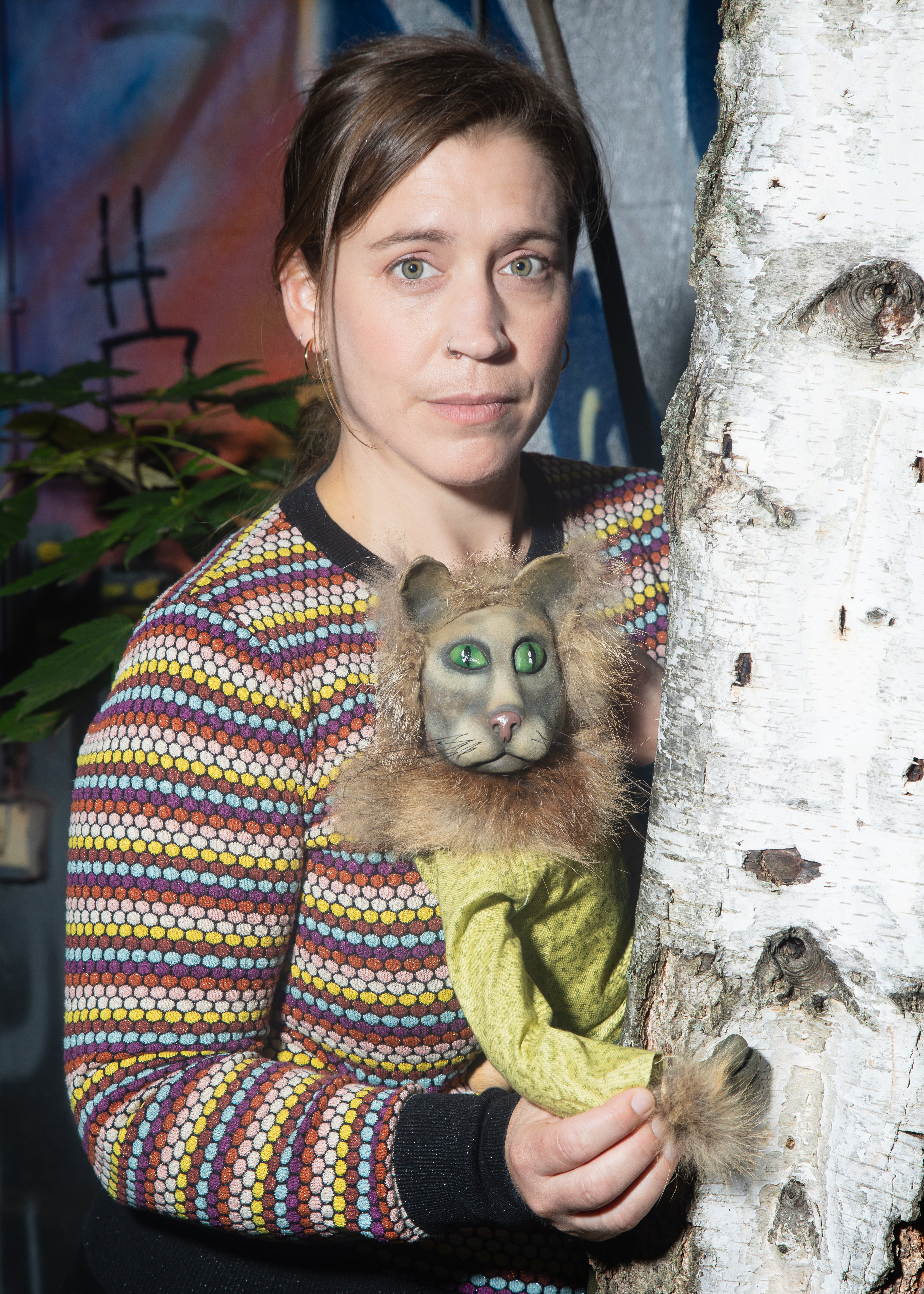 Porträt Julia Raab mit Katze, Foto: Julia Fenske