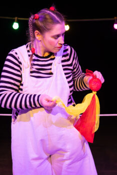 Szenenfoto "Mikas Seelenzirkus"; Foto: Julia Fenske